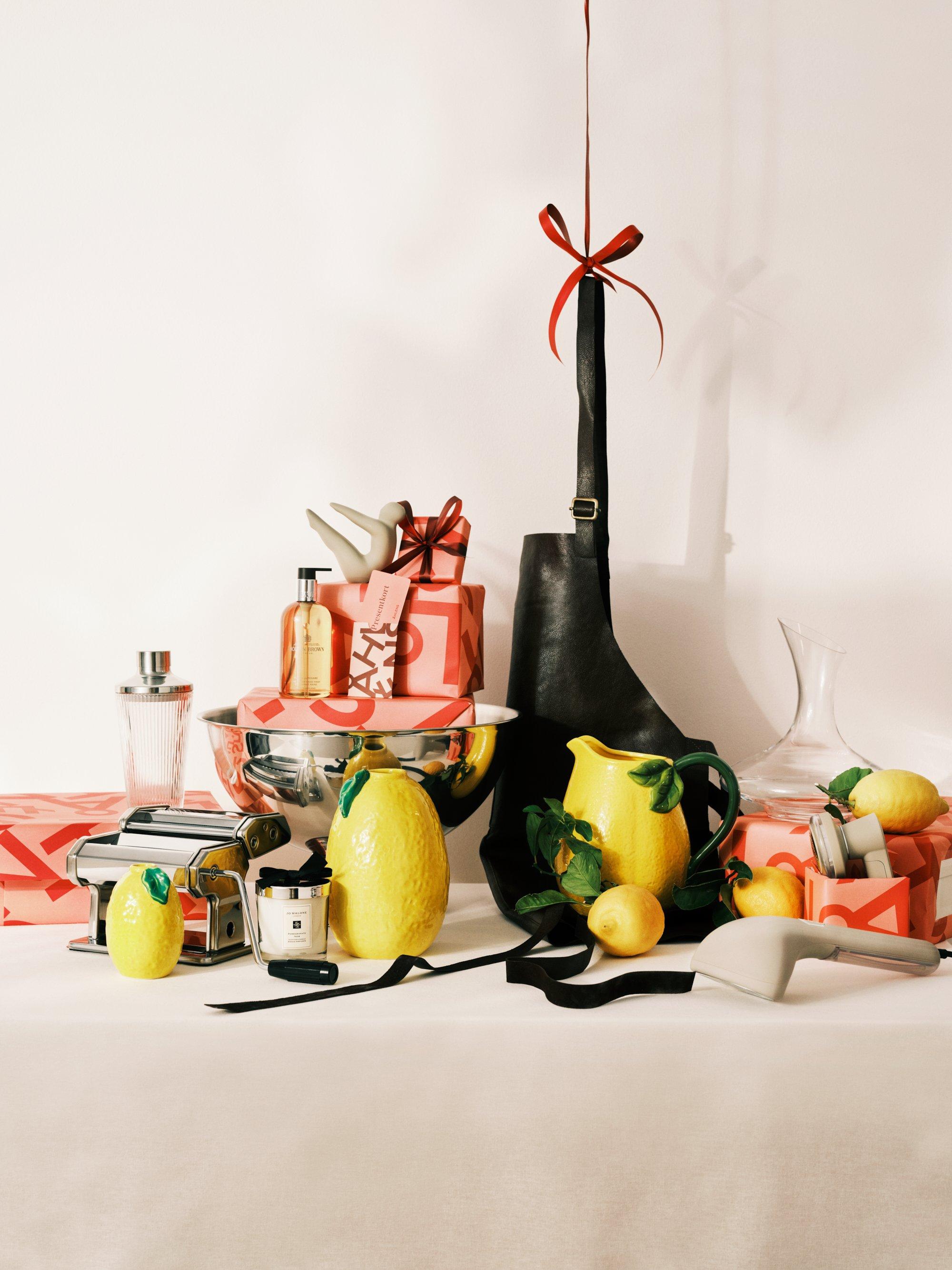 sommarpresenter, paket och somrig dukning