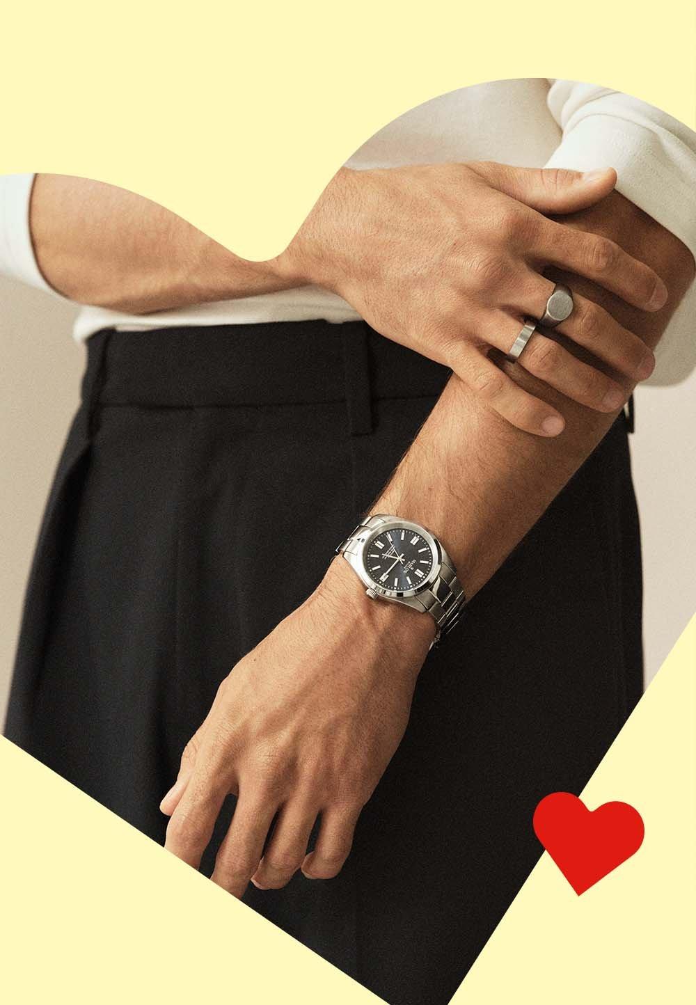 Herrkläder och klockor.