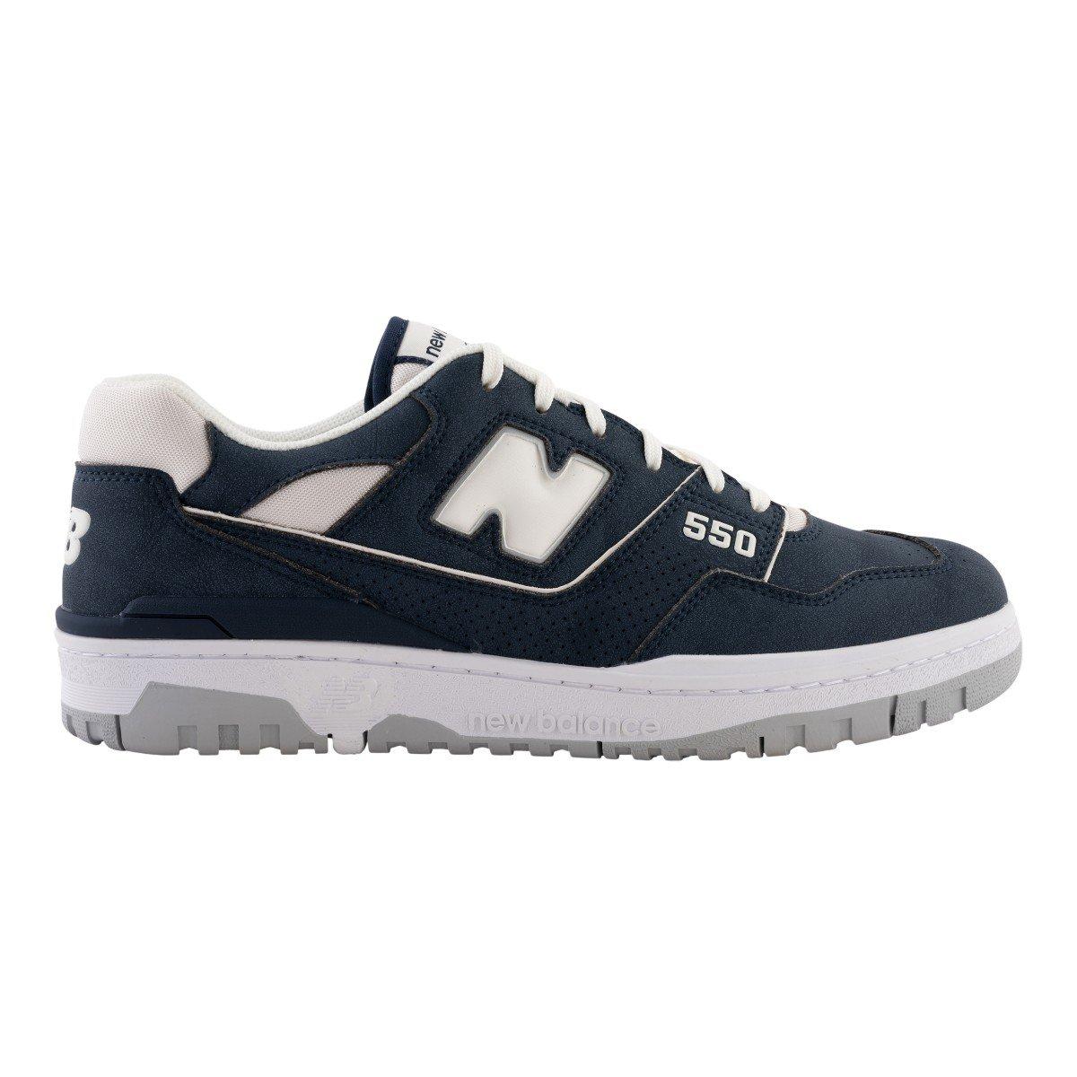 New Balance Men's 550 Waterproof Spikeless Golf Shoes