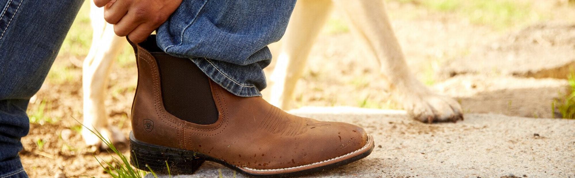 Cowboy Boots - Square vs Pointed Toe | Ariat