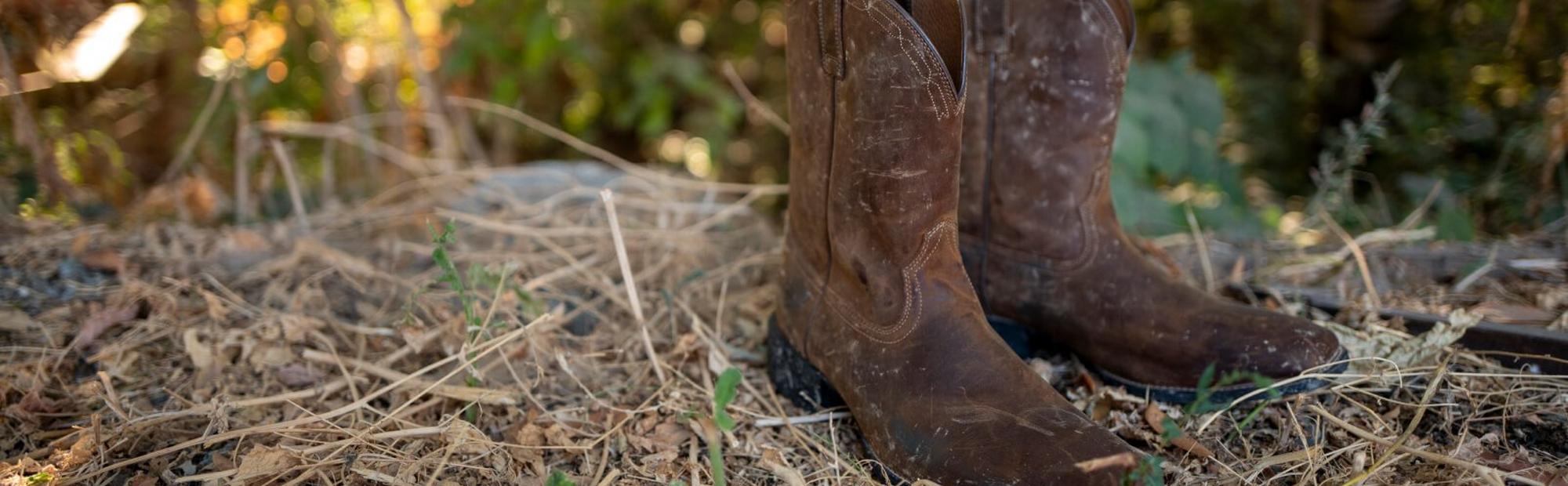 Roper vs Cowboy Boot - What's the Difference? | Ariat