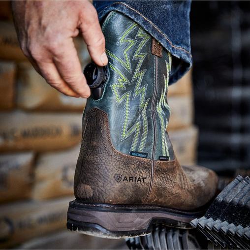 man in ariat Boa boots