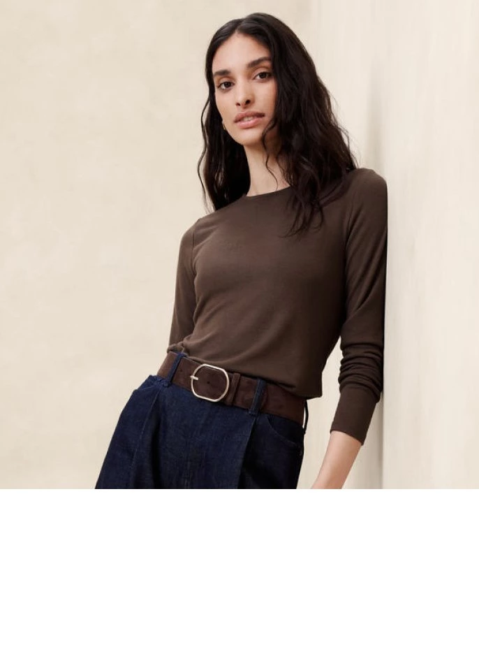 SOFT LUXE Our best-selling heavier, sweater-soft tees.