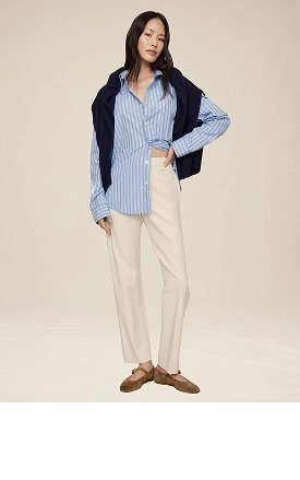 Slim. Well-fitted with a touch of stretch.