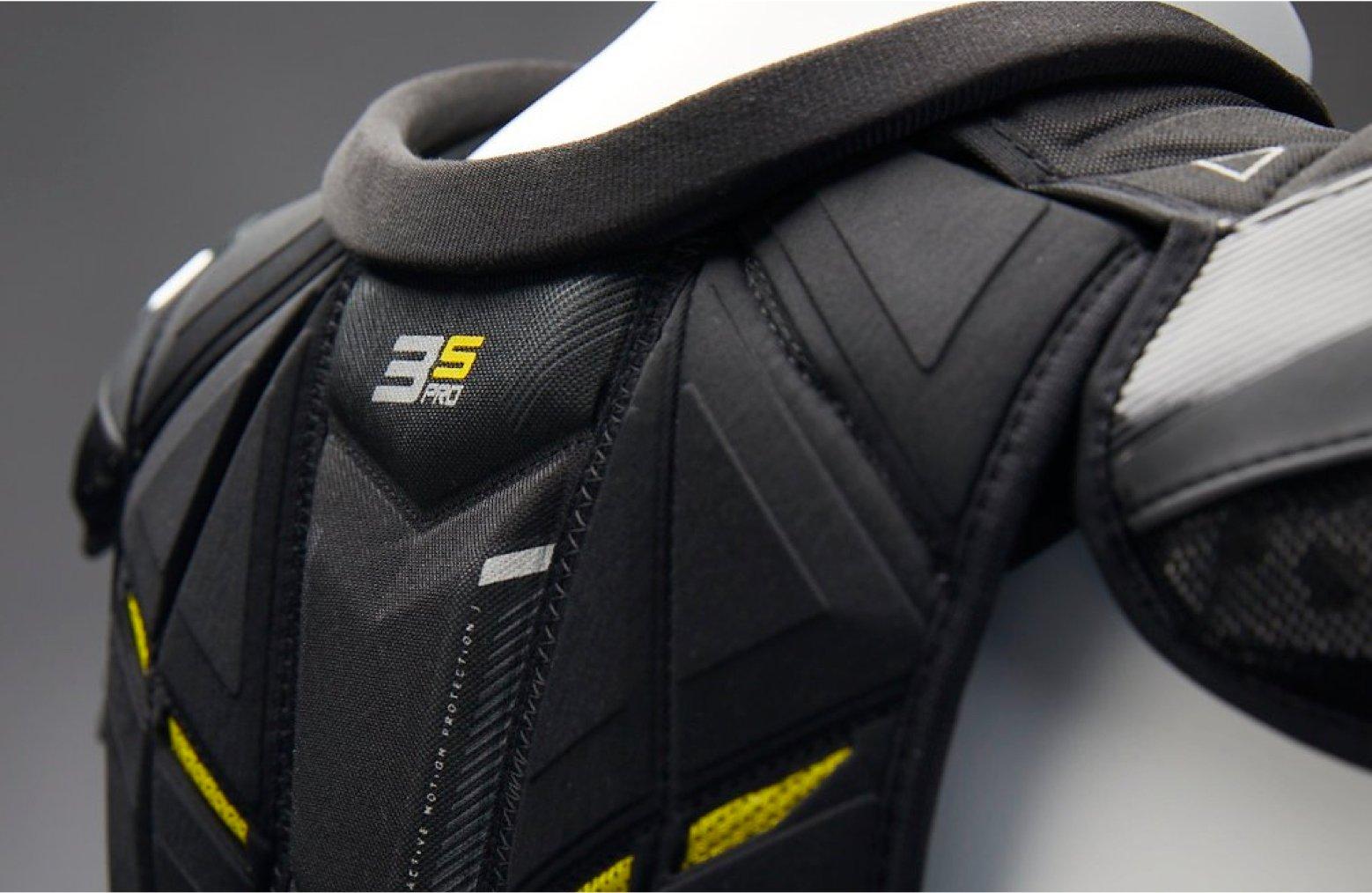 SUPREME ULTRASONIC Shoulder Pad Senior Maximum mobility with great