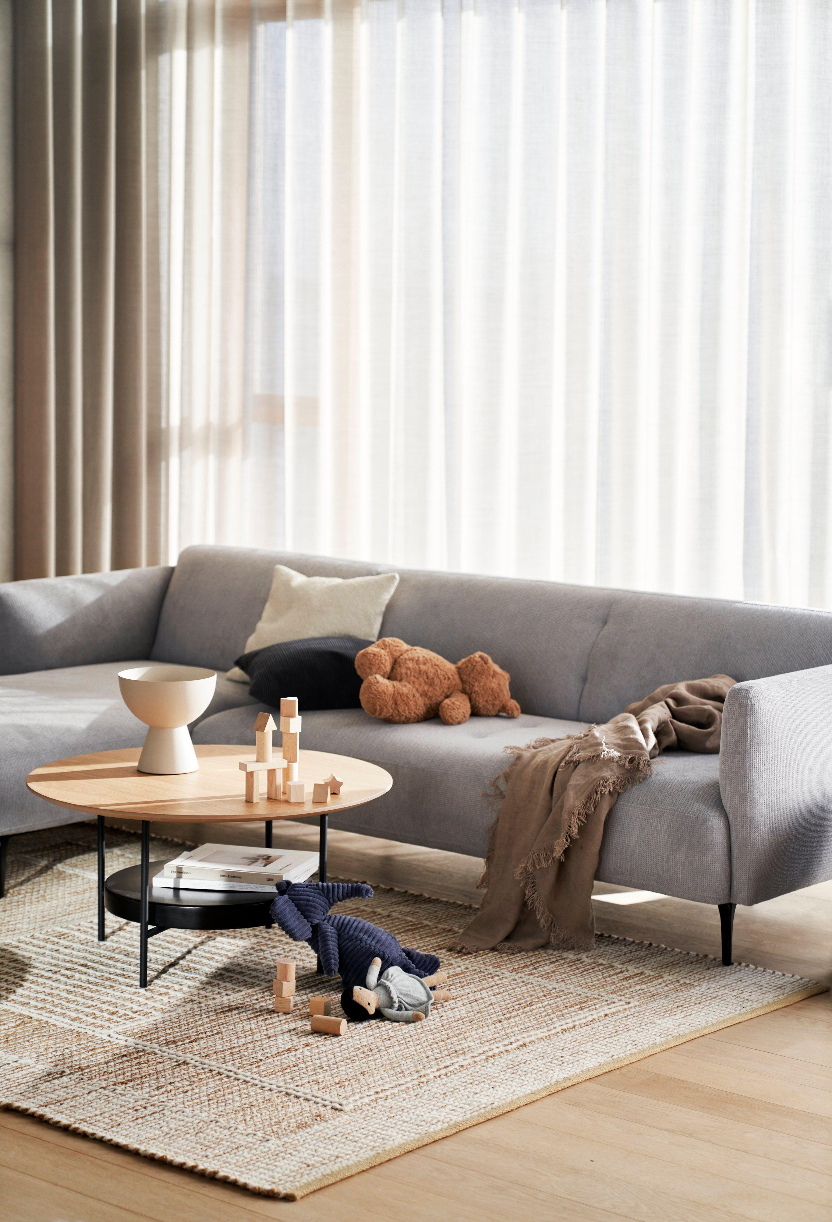 Modena-sohva mukavassa olohuoneessa.