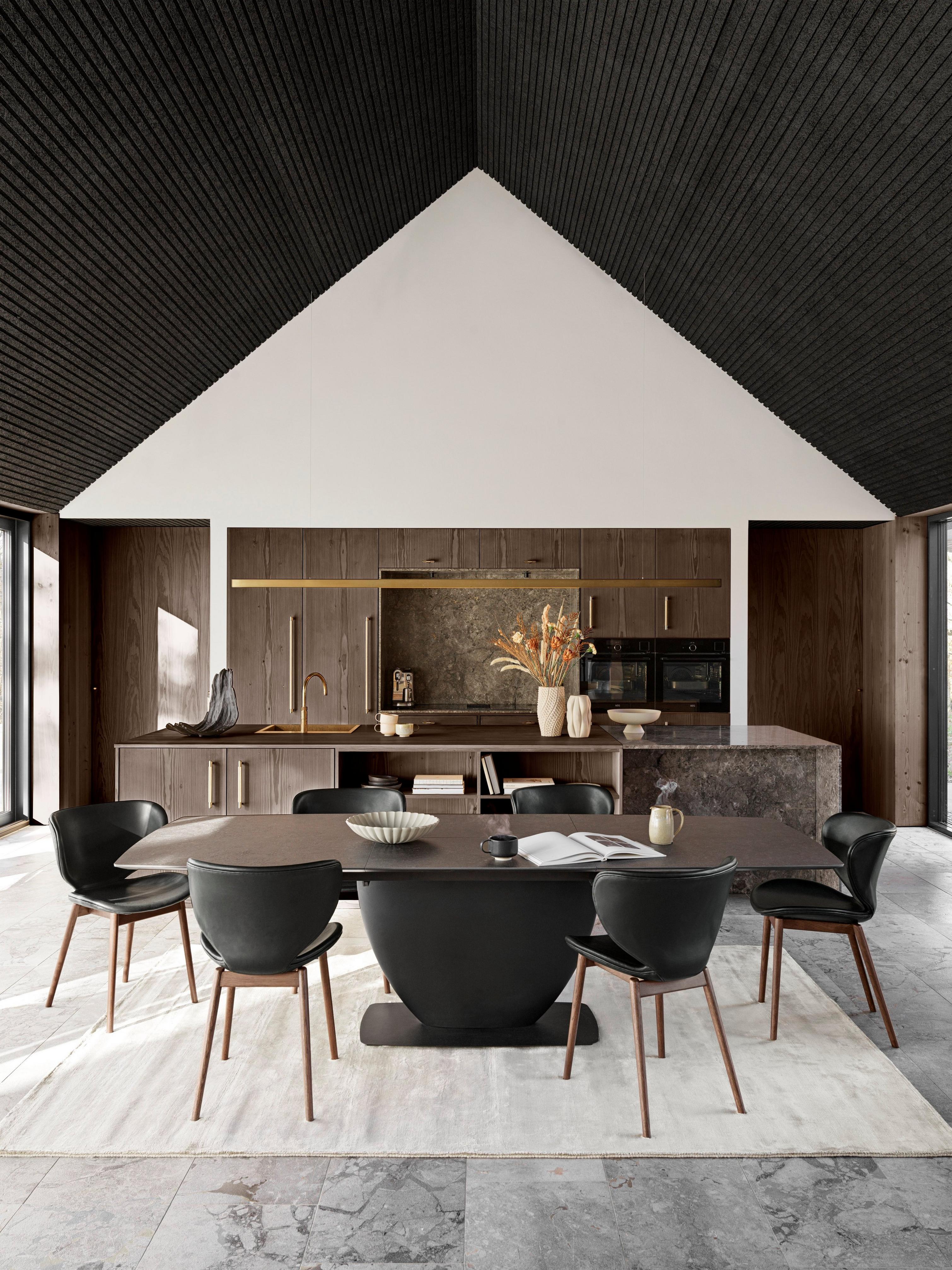 Sophisticated dining room featuring Fiorentina dining table and the Hamilton dining chair