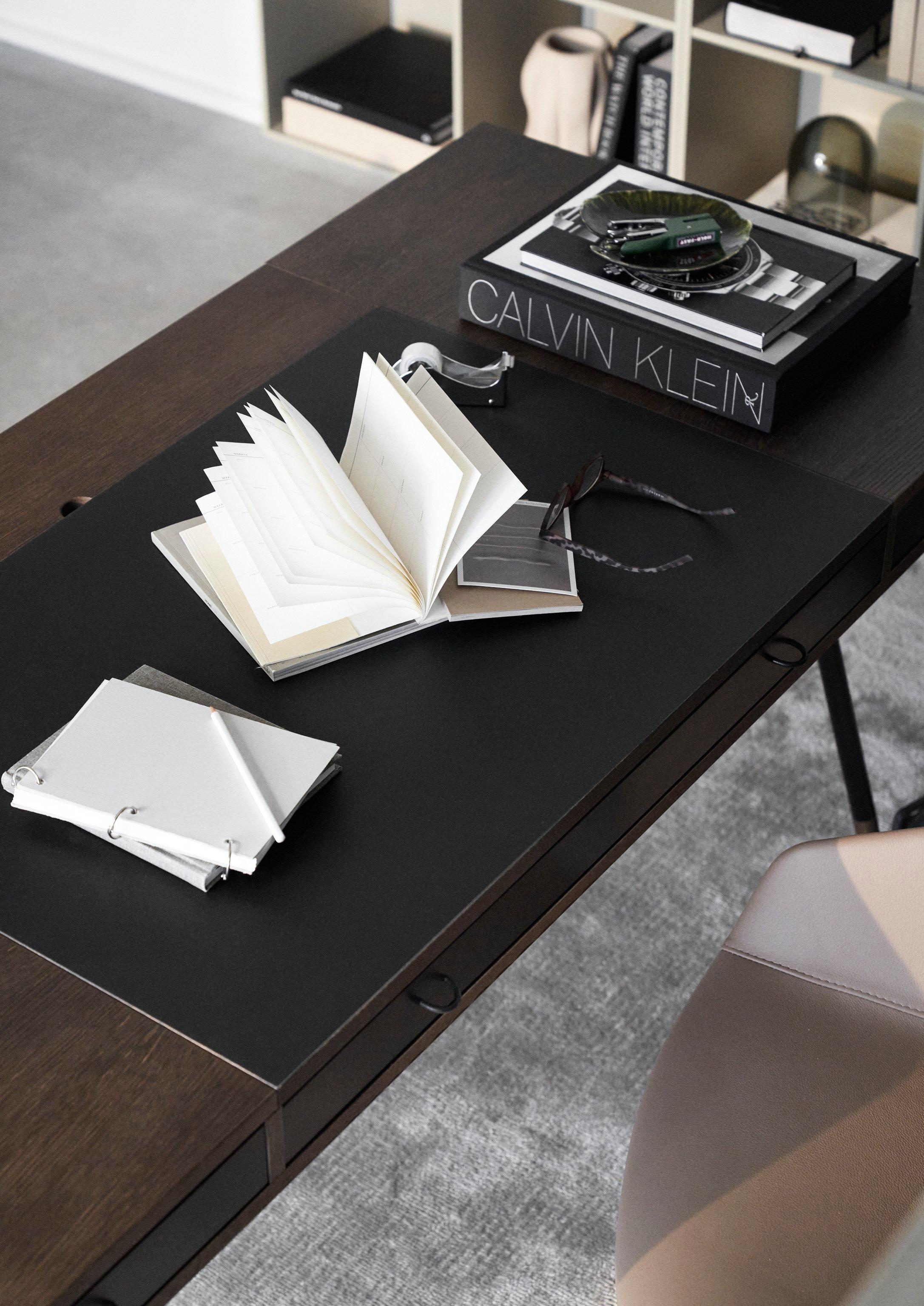 Cupertino designer desk collection | Shop now | BoConcept