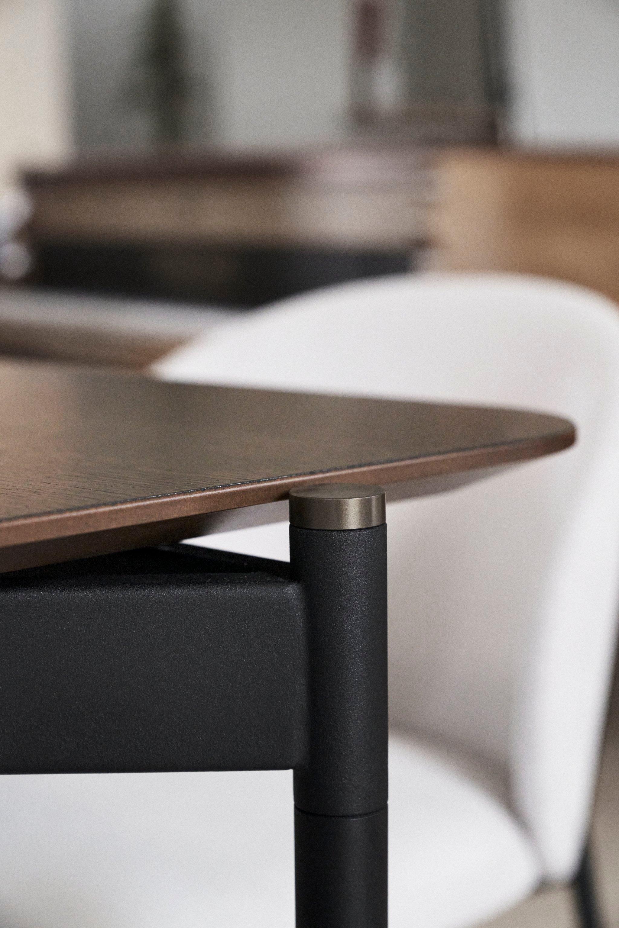 Augusta Tisch mit Zusatztischplatte mit dunklem Eichen-Furnier