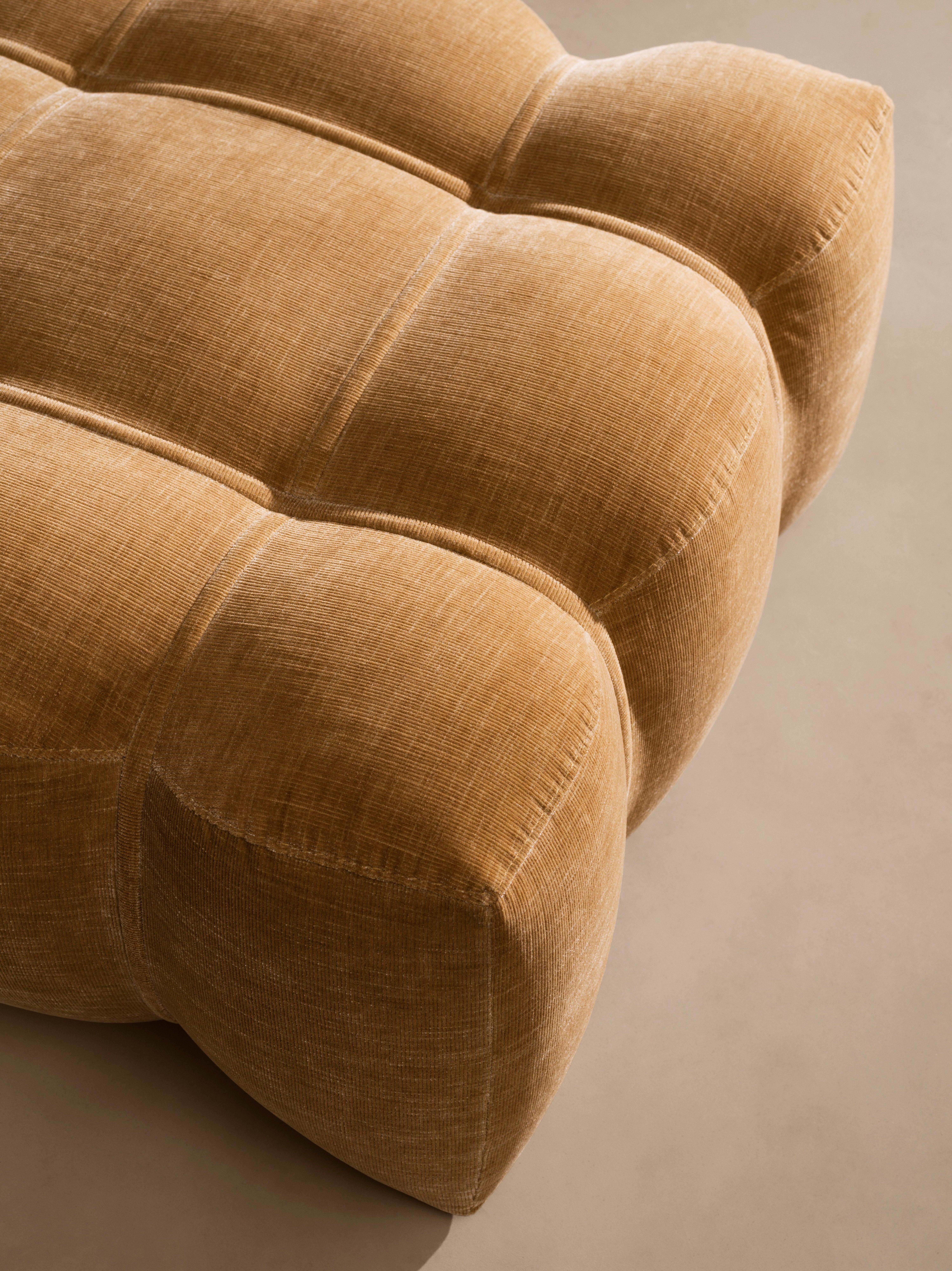 Nagy Nawabari lábtámasz aranybézs Napoli huzattal