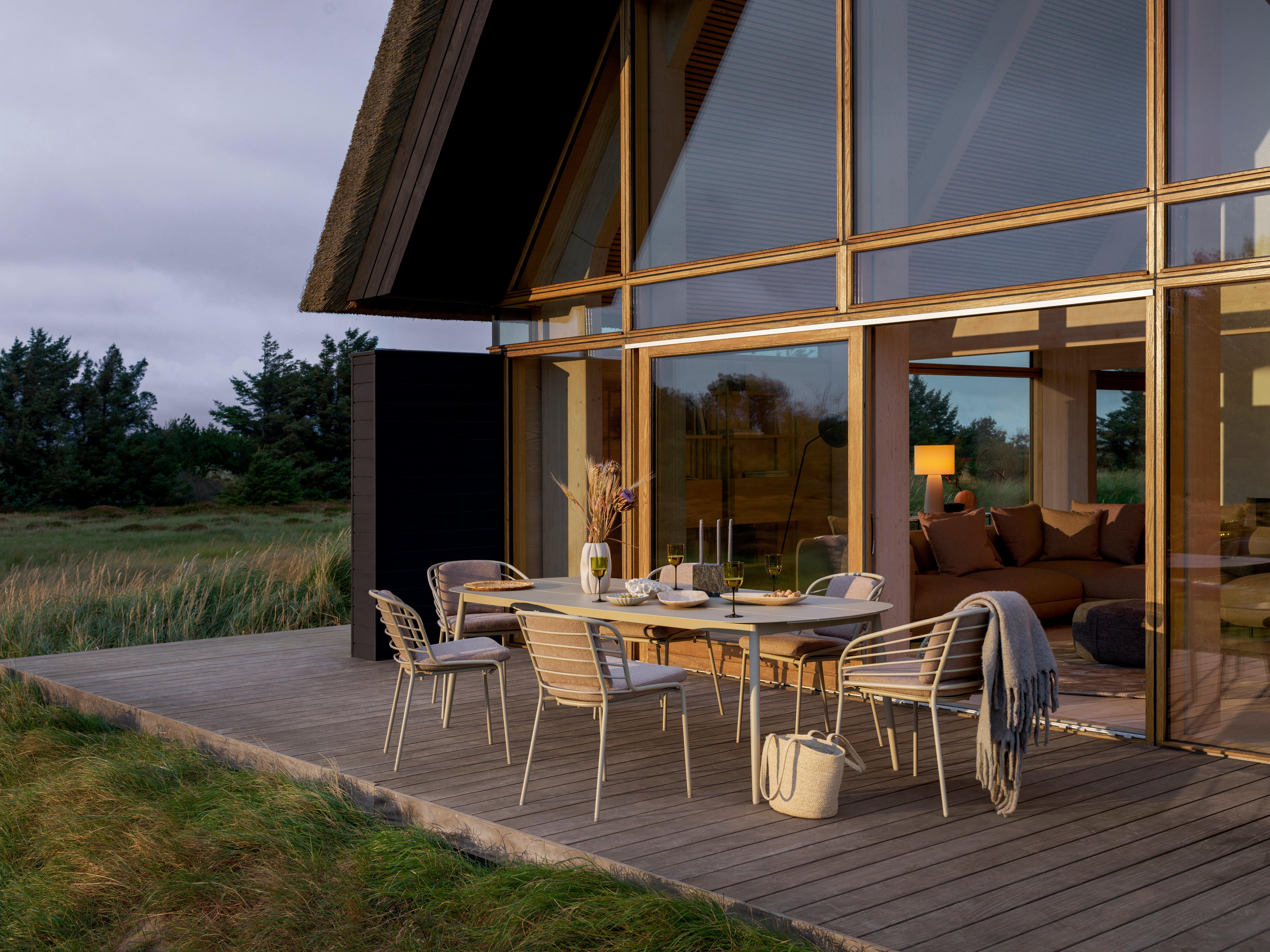 【beautiful scenery】Boconcept Zürich sofa with resting unit | sofa | Zürich | BoConcept