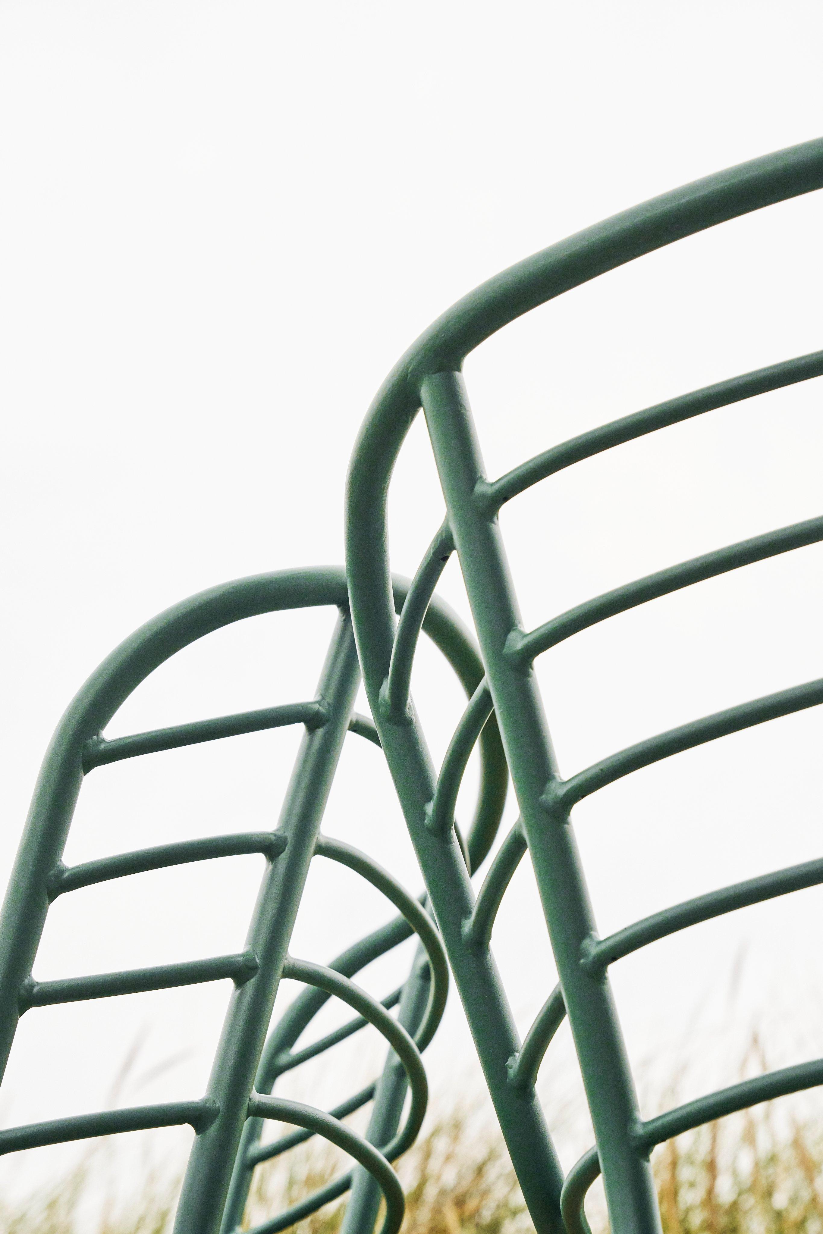 Cancún Dining chair with matt green structure lacquer