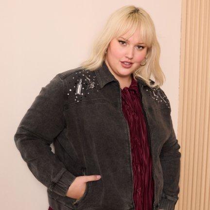 Wicked Elphaba Icons Rhinestone Women's Plus Size Black Denim Jacket — BoxLunch Exclusive