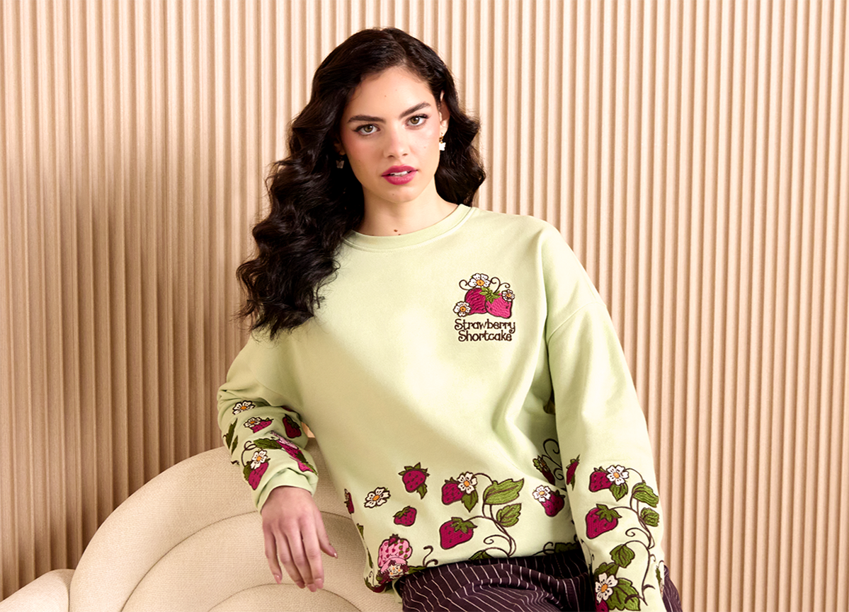 Strawberry Shortcake Strawberries Crewneck — BoxLunch Exclusive
