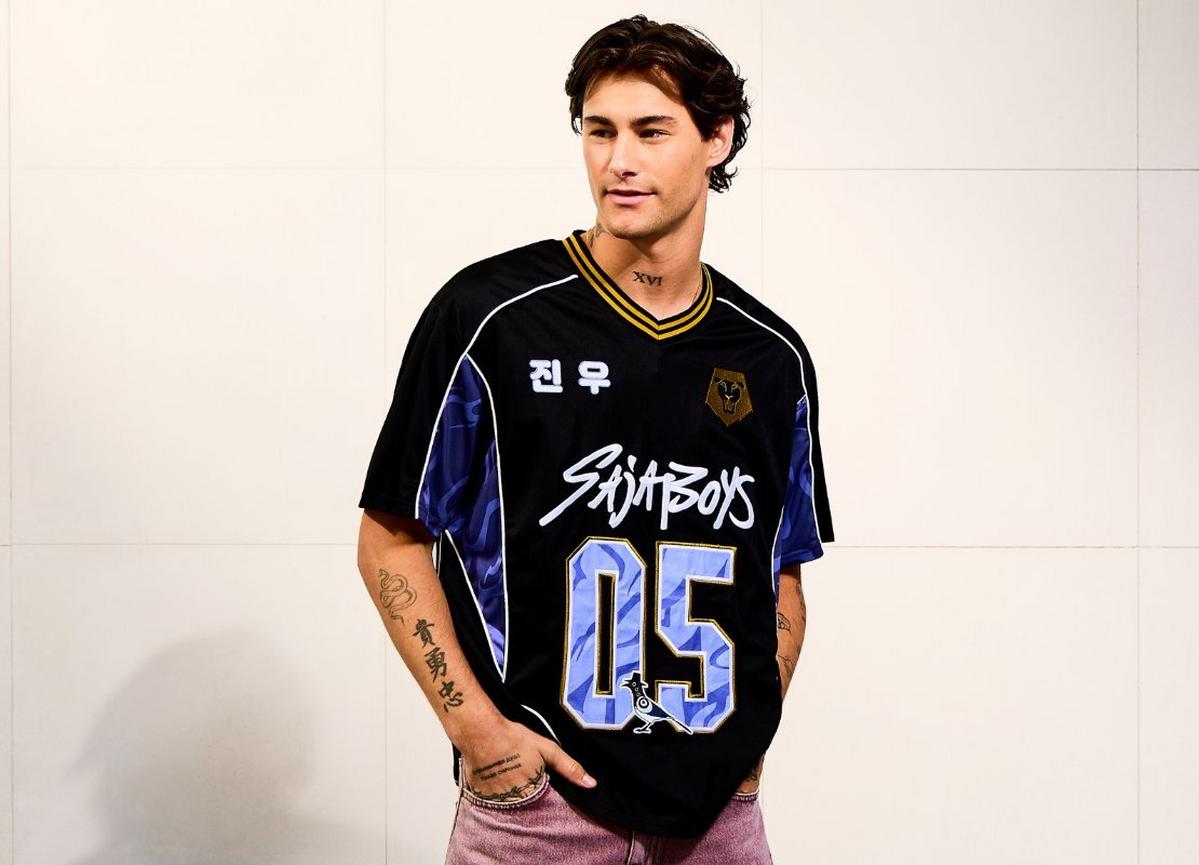 KPop Demon Hunters Saja Boys Jinu Football Jersey - BoxLunch Exclusive