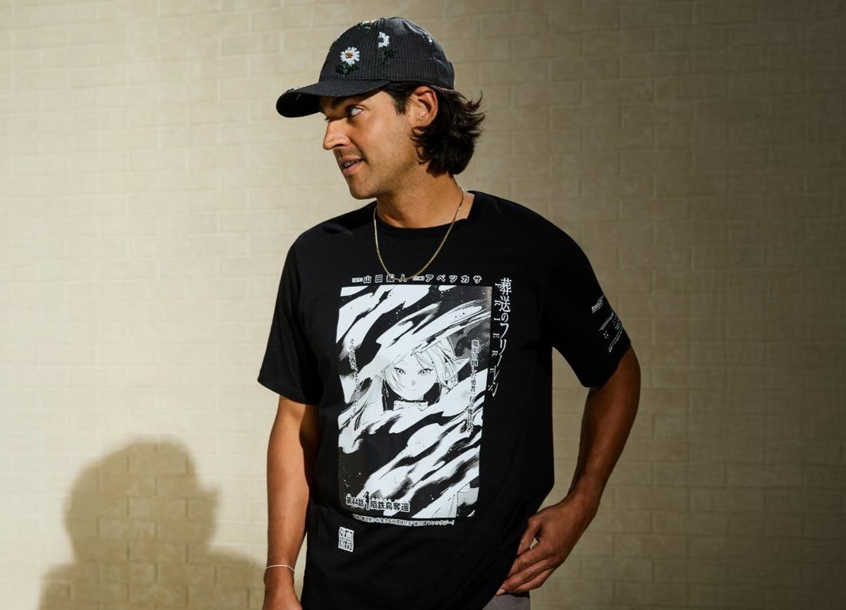 Frieren: Beyond Journey's End Tonal Frieren Graphic T-Shirt — BoxLunch Exclusive