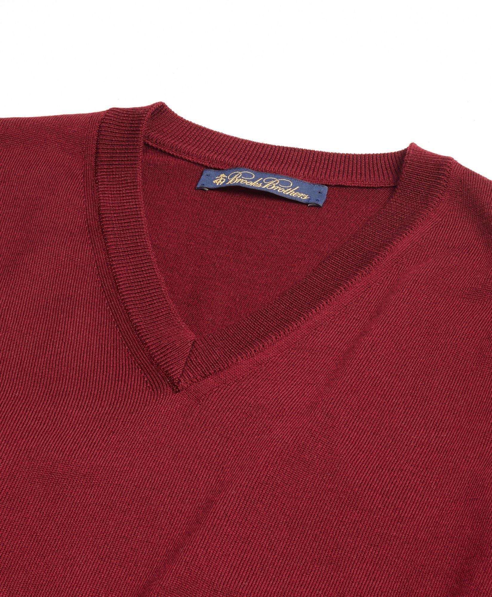 Men's v neck sweaters hotsell brooks brothers