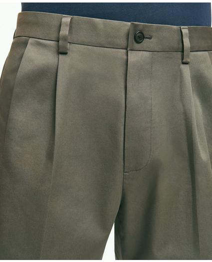 9" Pleat Front Stretch Advantage Chino® Shorts, image 2
