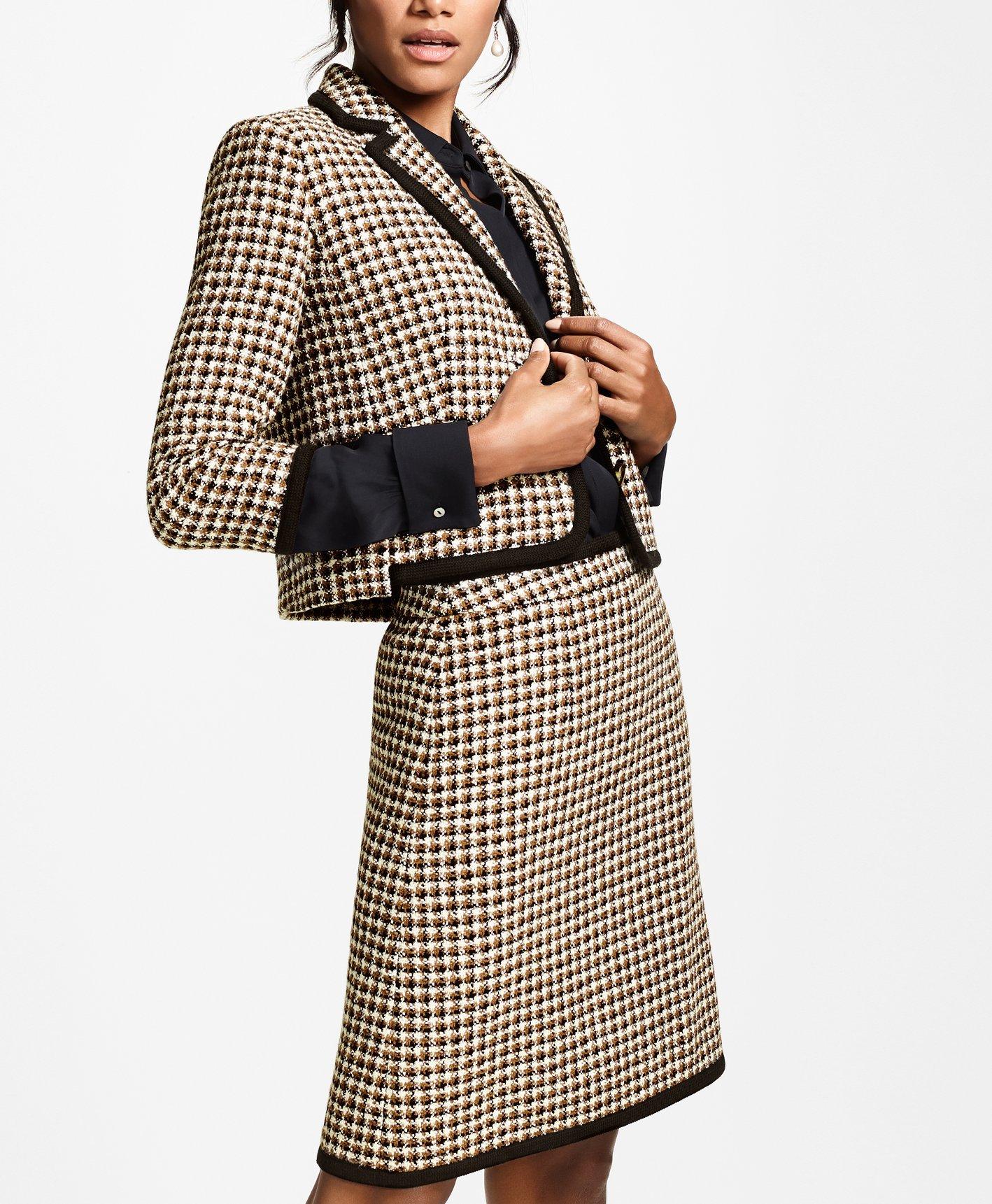 A Women's Guide On Styling A Tweed Jacket