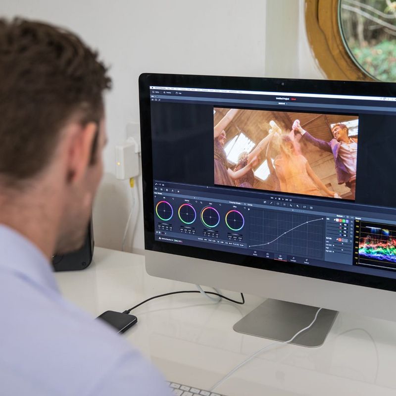 picture editing software in action