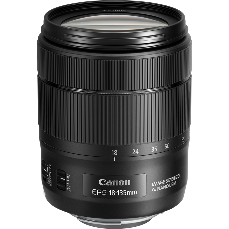 Canon EF-S 18-135mm f/3.5-5.6 IS USM Objektiv Produkt Vorderansicht