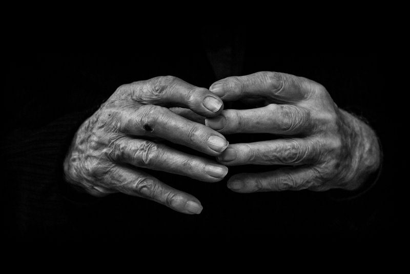 Nikos ALIAGAS: “Les mains de Pierre Soulages”