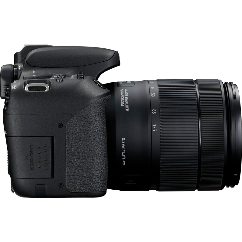 Canon EOS 77D + EF-S 18-135mm 1:3,5-5,6 IS USM Produkt Ansicht von links