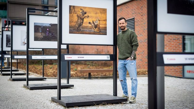 Svět nevídaný 2025: Když fotografie ožívají i pro ty, kdo nevidí