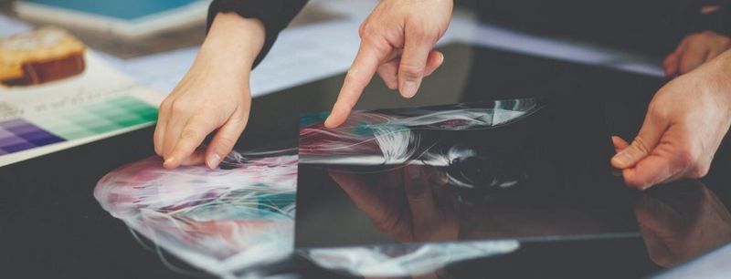 caso-exito-trama-entorno-grafico