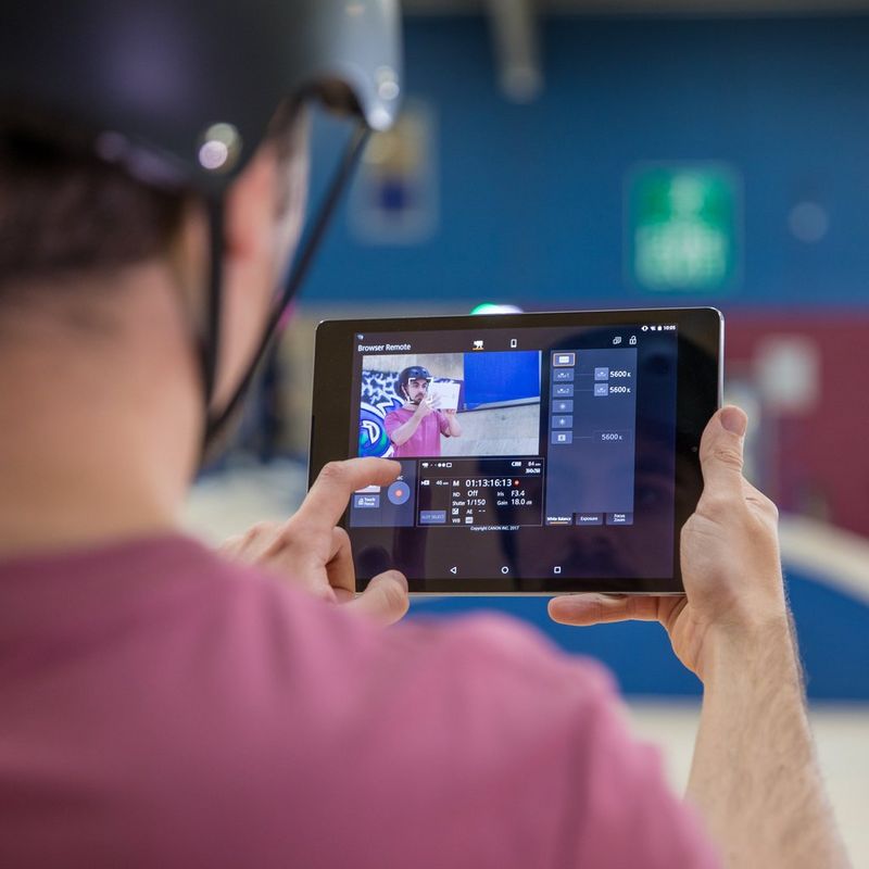 Canon LEGRIA GX10 Ansehen der Aufnahmen auf einem Bildschirm