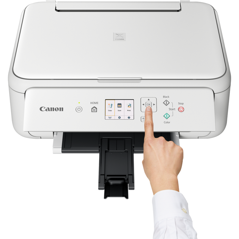 Canon PIXMA TS5151 – Weiß Produkt Vorderansicht mit einer Person, die den Drucker bedient