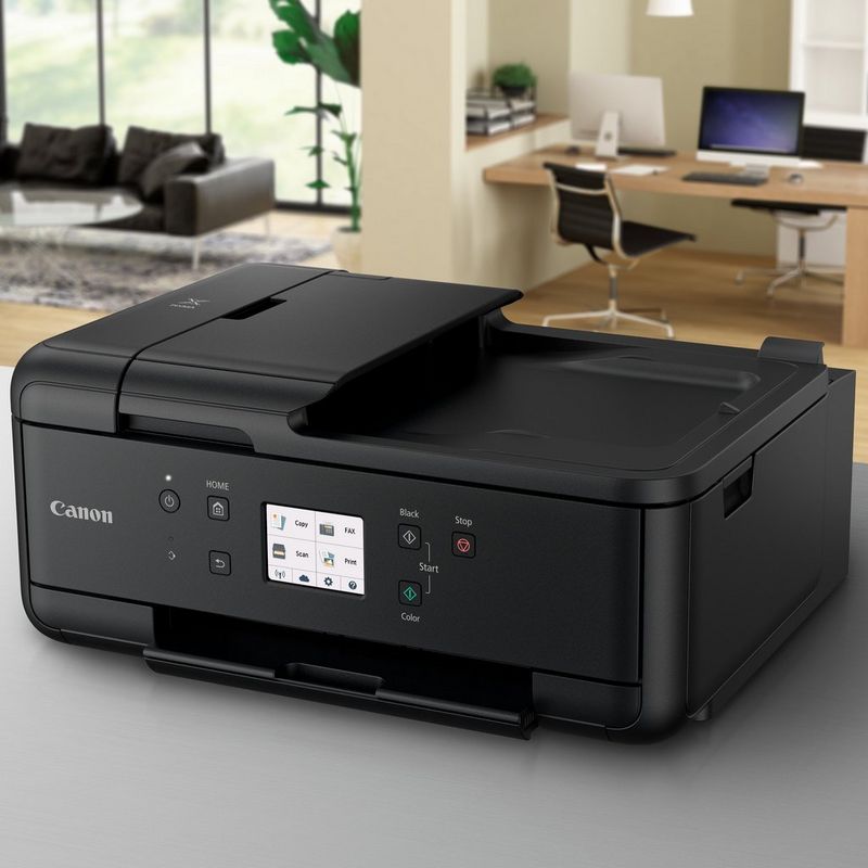 Canon PIXMA TR7550 Auf einem Tisch