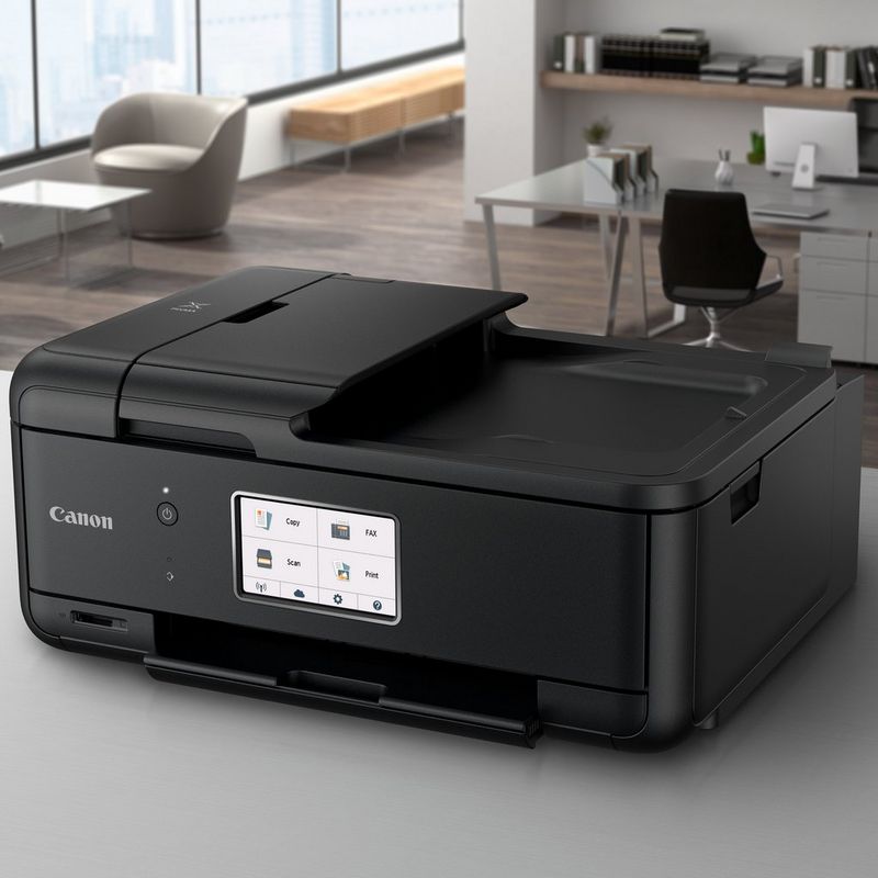 Canon PIXMA TR8550 Auf einem Tisch