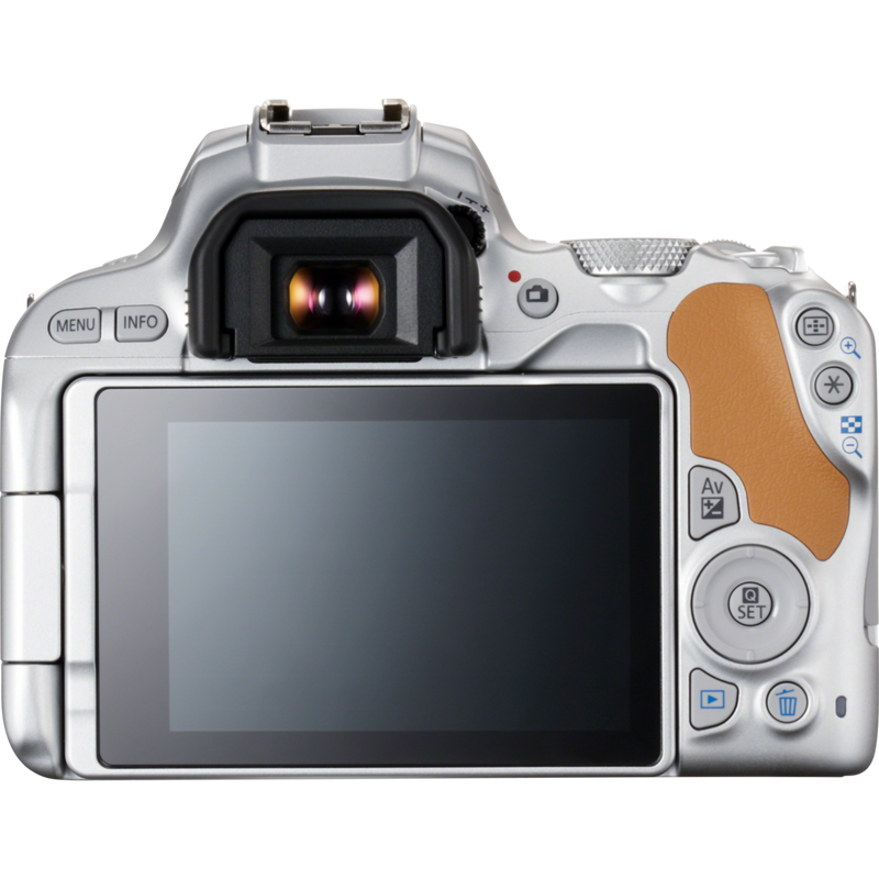 Canon EOS 200D Silber + EF-S 18-55mm 1:4-5,6 IS STM Objektiv Silber Produkt Rückansicht