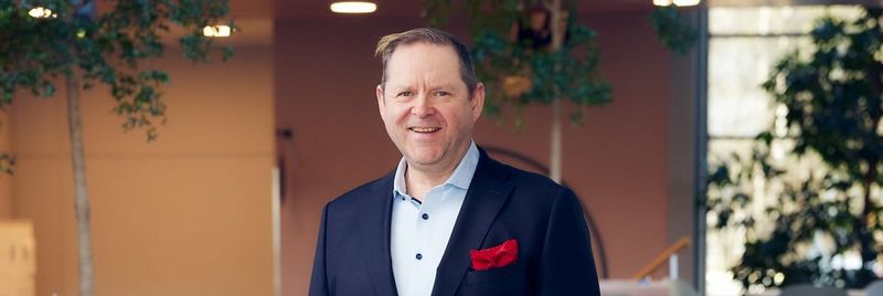 Laitinen on toiminut Canon Oy:n toimitusjohtajana huhtikuusta 2023 lähtien. Kuluneen vuoden aikana hän on päässyt kokemaan, kuinka asiakaslähtöisyys on keskiössä kaikessa Canonin toiminnassa.