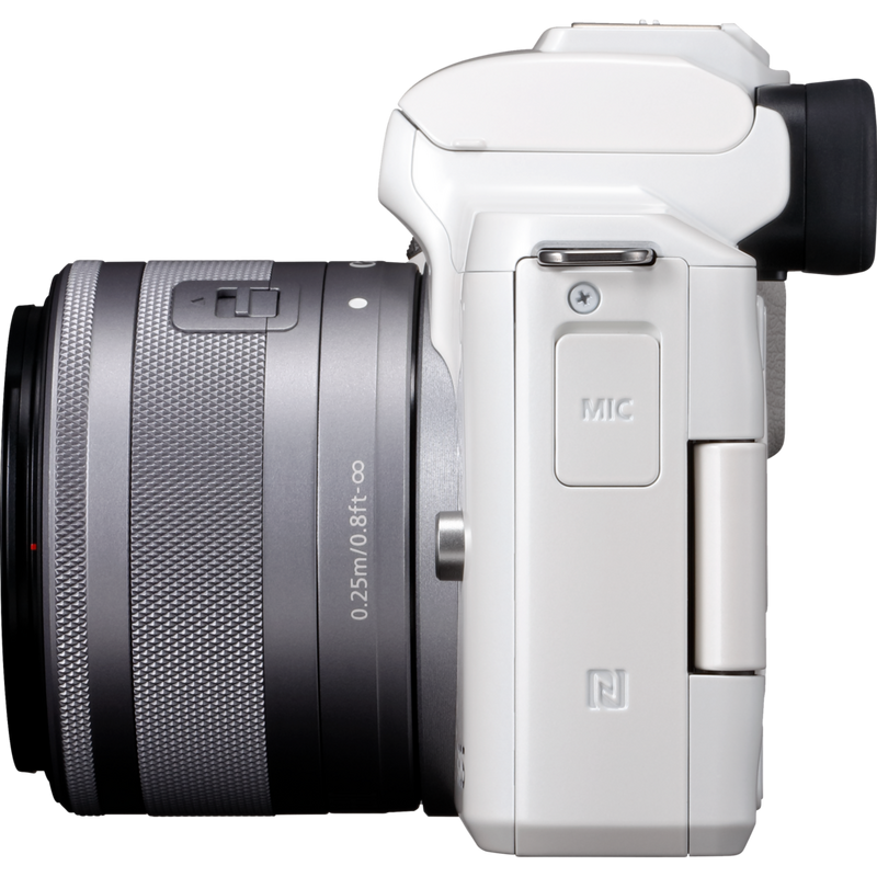 Canon EOS M50 Weiß + EF-M 15-45mm IS STM Objektiv Silber Produkt Ansicht von links