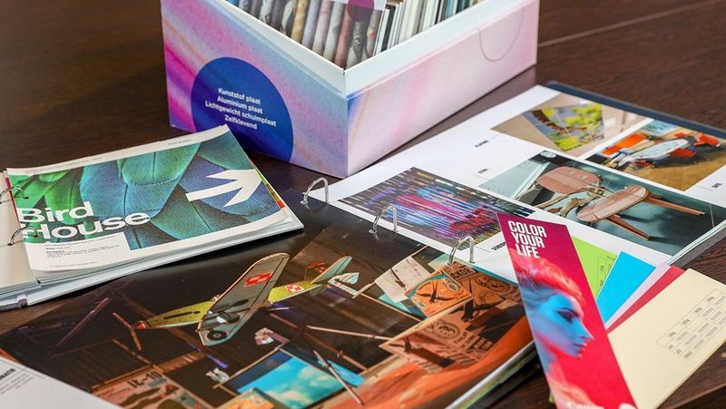 Het Canon inspiratieboek en extra voorbeeldmaterialen van print