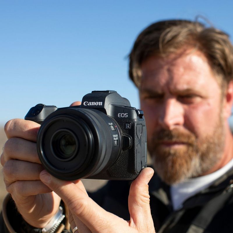 Canon EOS R spiegelloses Kameragehäuse 0 Aufnehmen mit dem dreh- und schwenkbaren Display