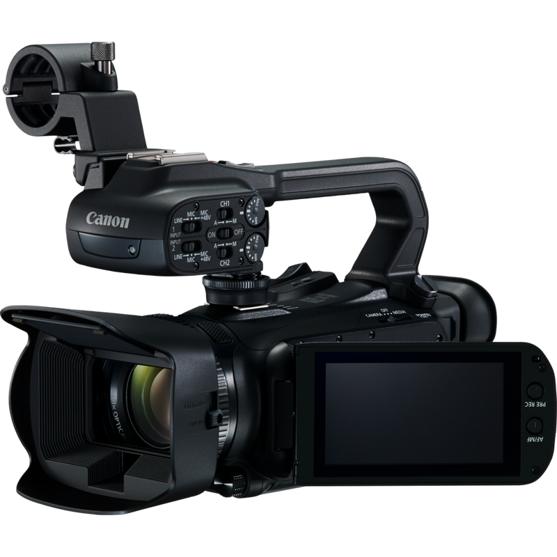 Canon XA45 Camcorder Produkt Vorderansicht von links mit umgeklapptem Bildschirm, der um 180 Grad gedreht ist