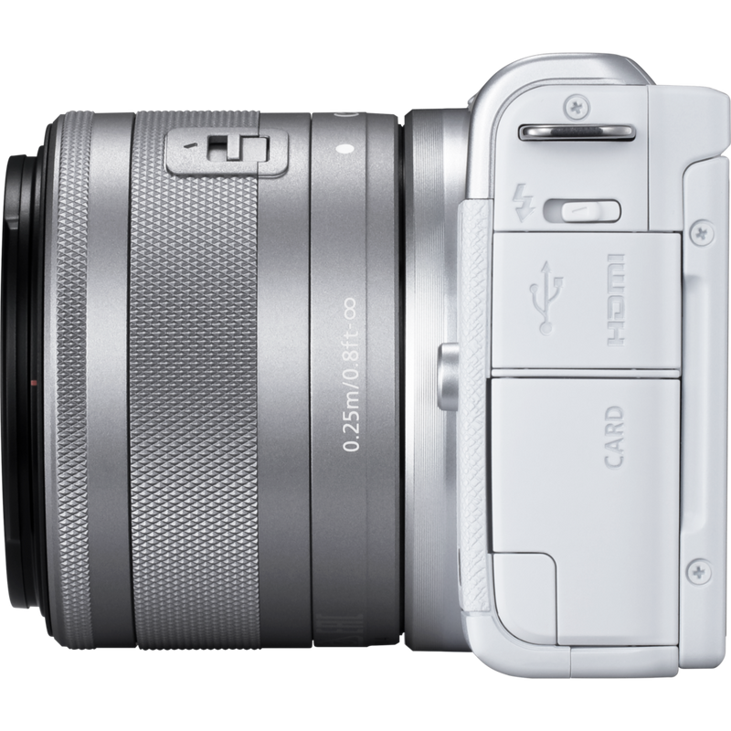 Canon EOS M200 Gehäuse, Weiß + EF-M 15-45mm, Silber Produkt Ansicht von links mit dem Objektiv
