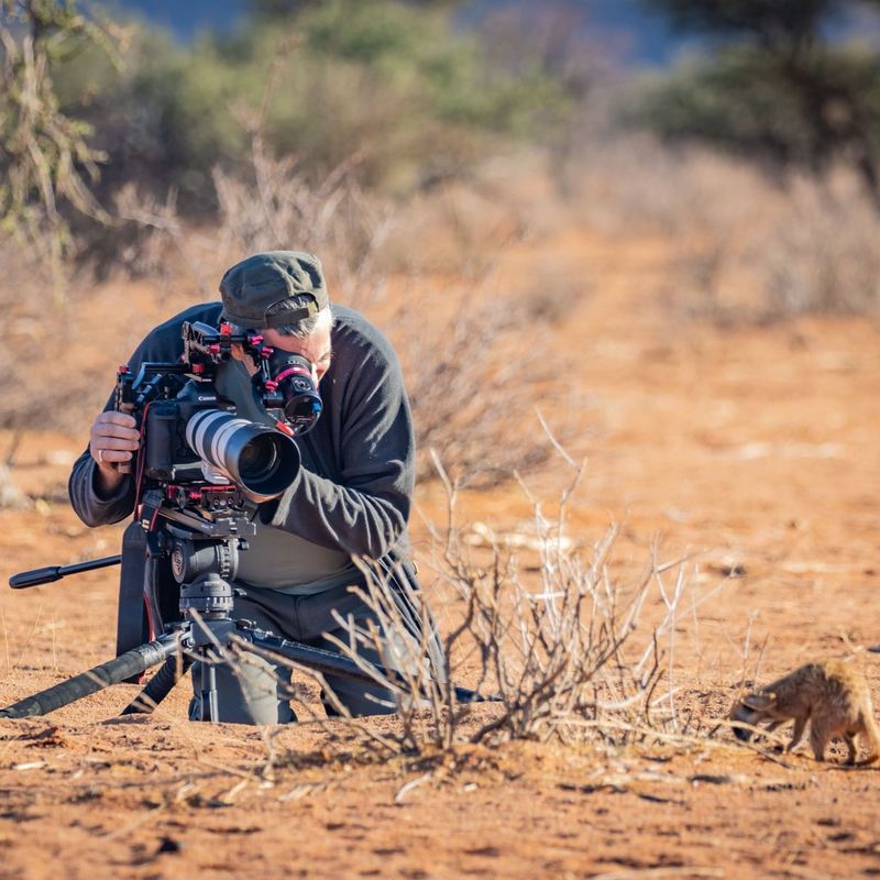 Canon EOS-1D X Mark III Gehäuse Mann, der ein Foto im Freien aufnimmt