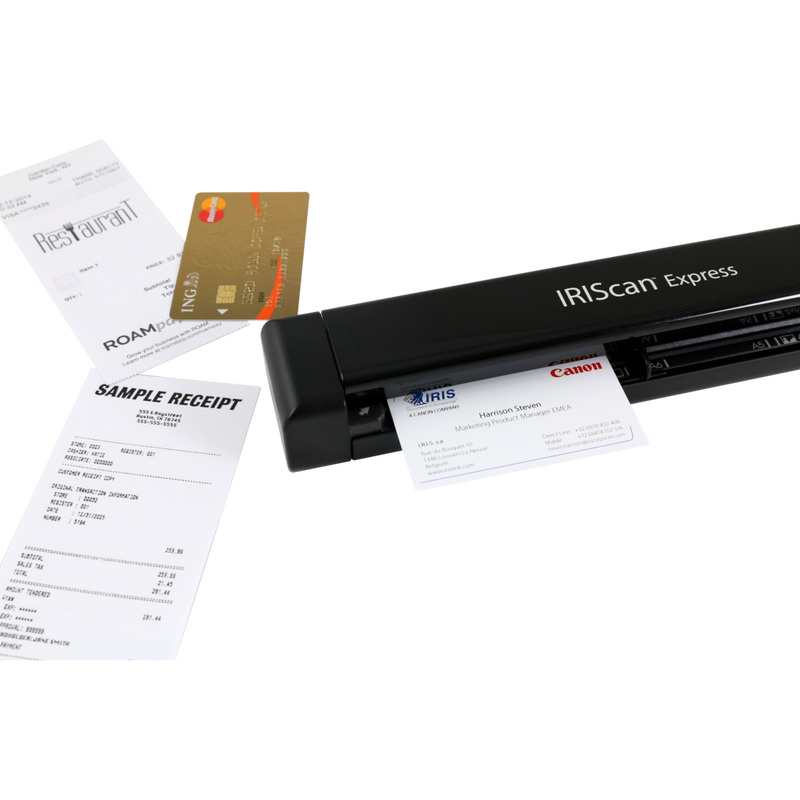 IRIScan Express 4 mobiler Scanner mit Einzelblatteinzug Produkt Vorderansicht von links mit Papier