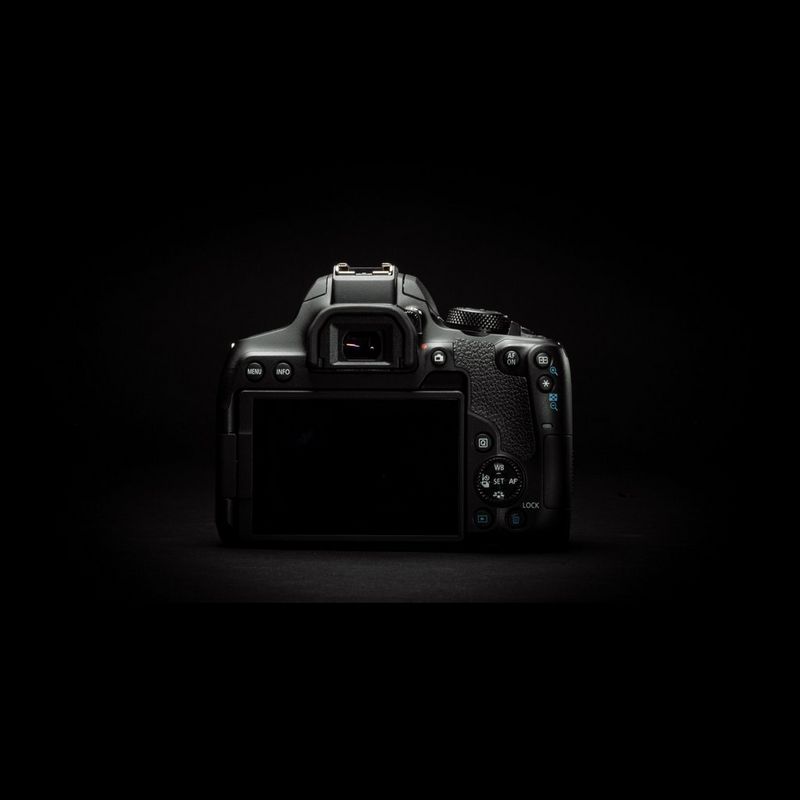 Canon EOS 850D Gehäuse Produkt Rückansicht