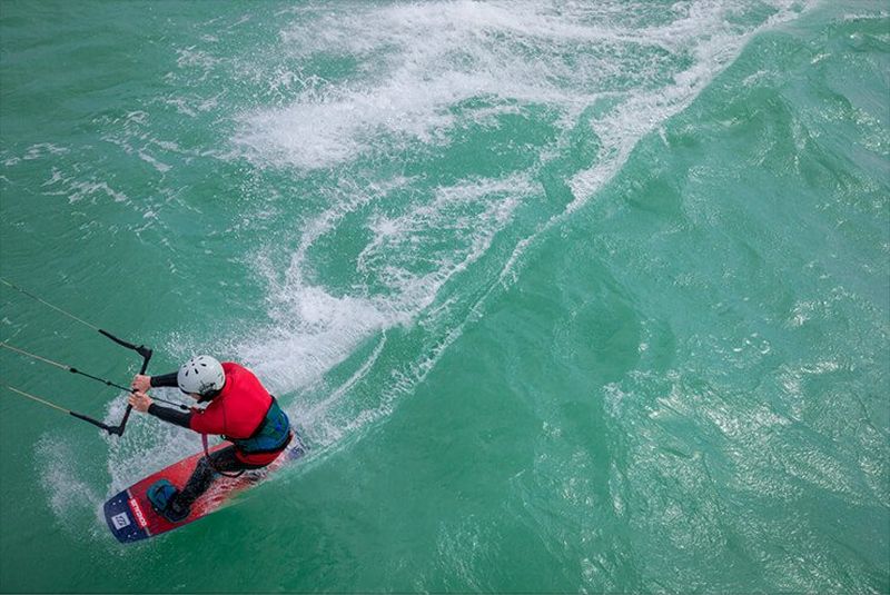 Kitesurfer
