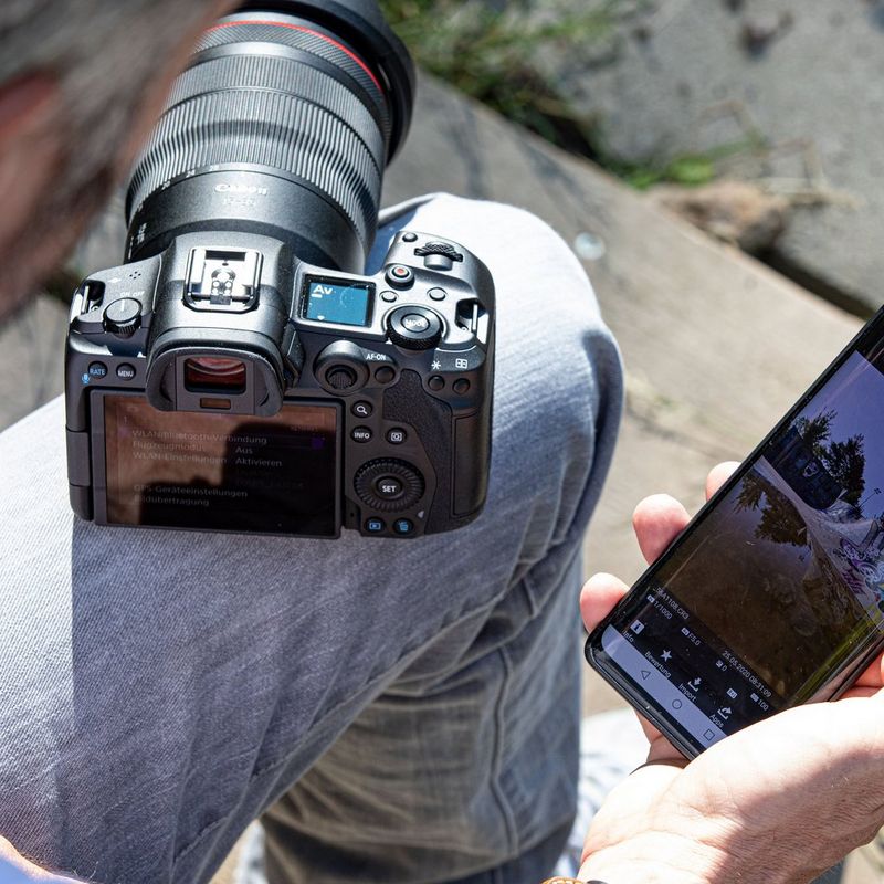Ein Benutzer synchronisiert sein Foto mit seinem Telefon