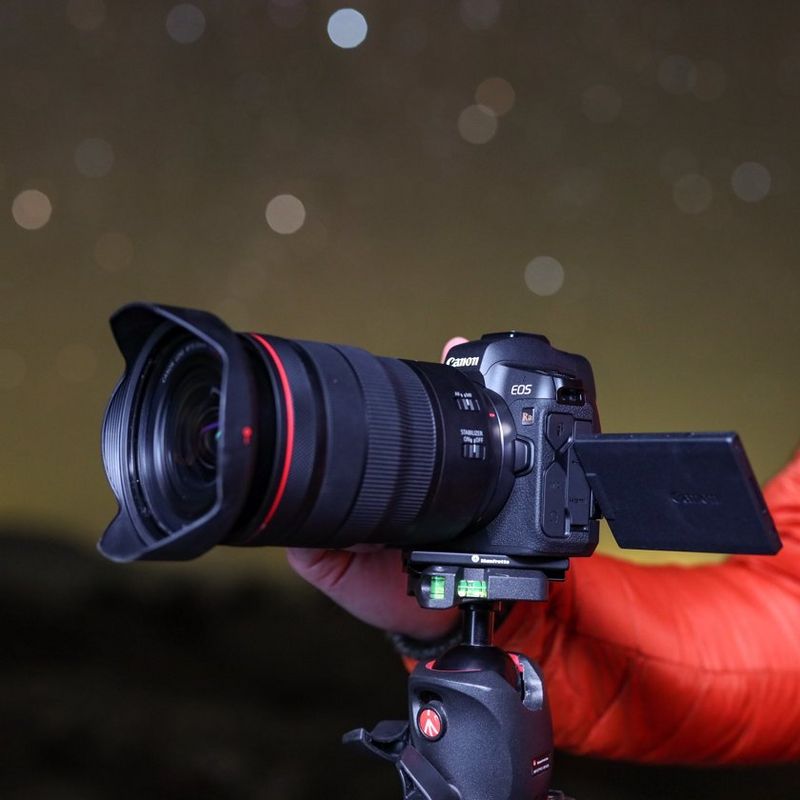 Canon EOS Ra Astrofotografie Kameragehäuse 0 Aufnehmen mit dem dreh- und schwenkbaren Display