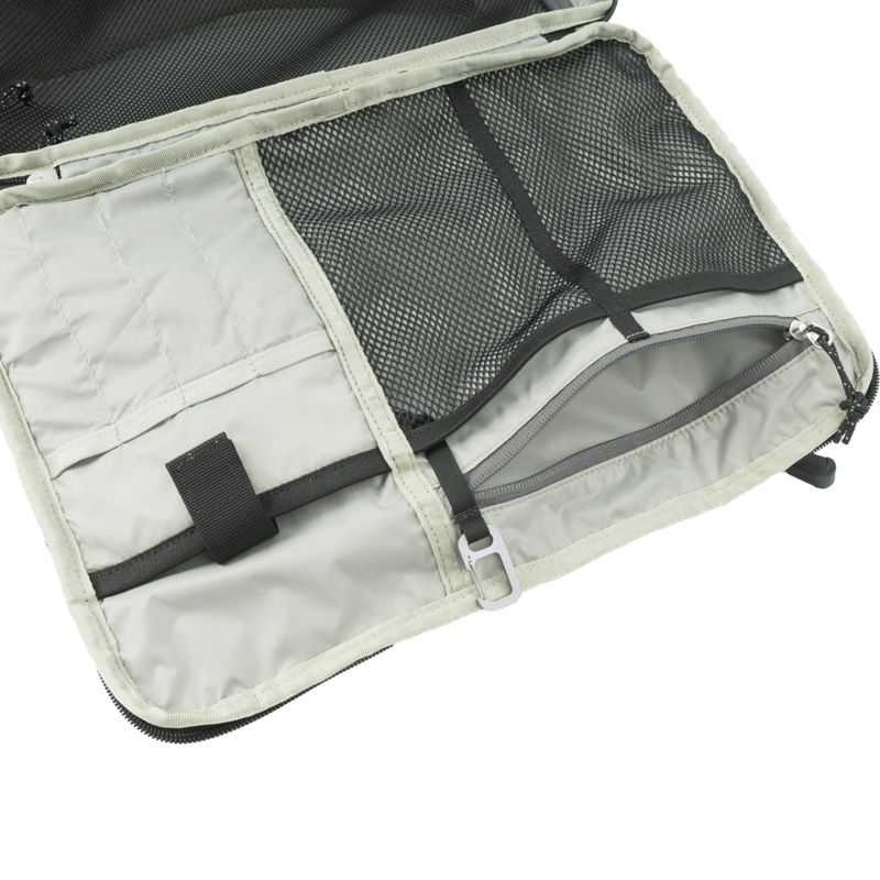 4546V326_Convertible-Backpack-14-inches-Green_13