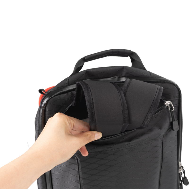 4546V328_Convertible-Backpack-16-inches-Black_11