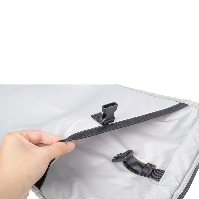 4546V330_Convertible-Backpack-16-inches-Green_17