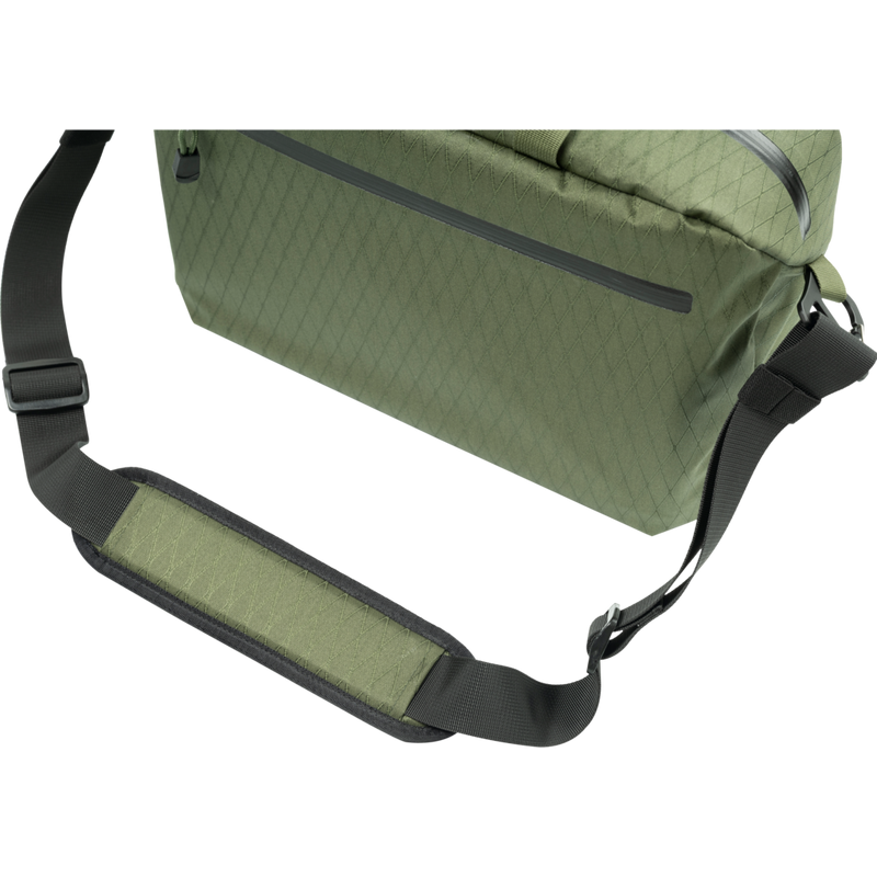 4546V331_Shoulder-Bag-14L-Green_06